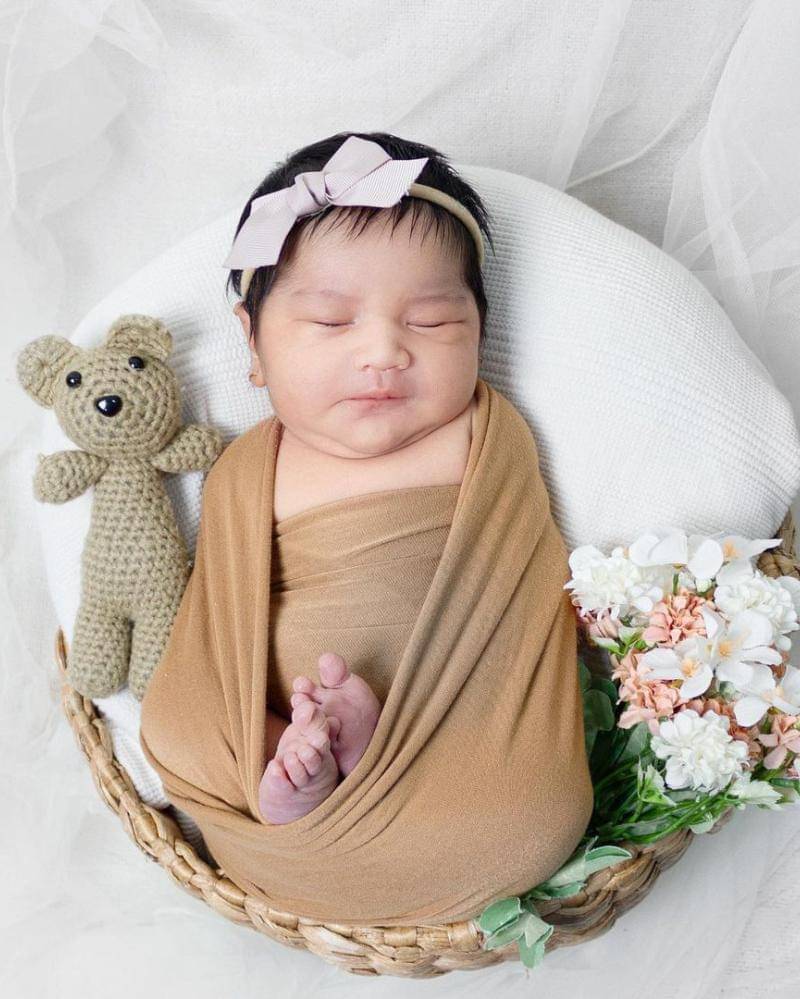 Instagram.com/ichaannisafadila